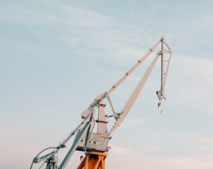 ALQUILER GRÚA AUTOMONTANTE 