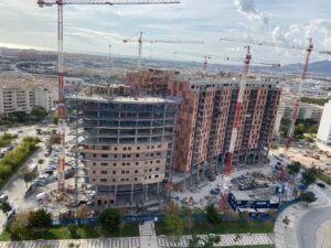 ALQUILER GRÚA TORRE